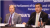 ფოტო არქივიდან: მარცხნიდან პაველ ჰერჩინსკი და შალვა პაპუაშვილი