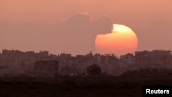 Zalazak sunca u Gazi u jeku tekućeg konflikta, 3. mart 2024. 