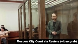 Владимир Кара-Мурза на вынесении ему приговора в Мосгорсуде 17 апреля