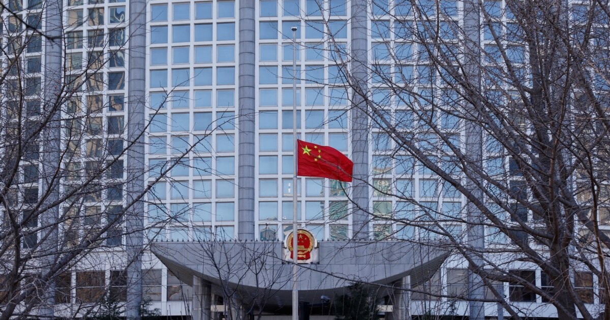 Китай постачає Росії понад 90% підсанкційних технологій, а ЄС вагається з санкціями