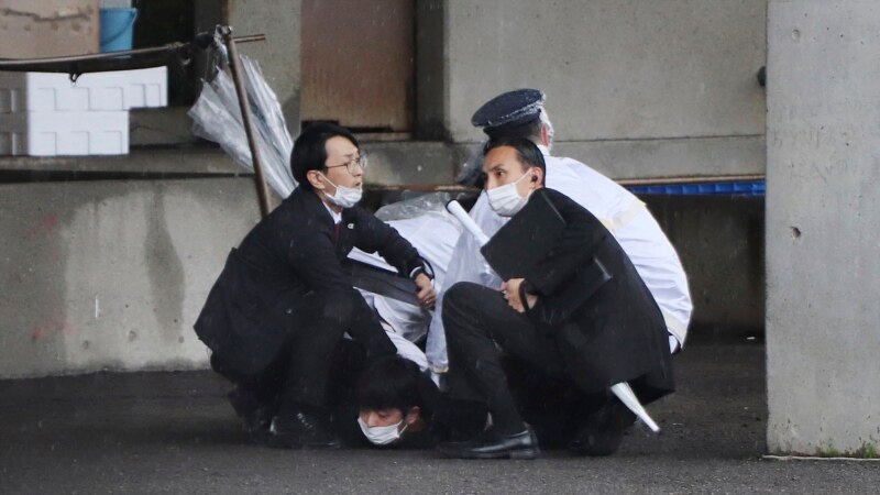 Japanski premijer evakuiran nakon eksplozije dimne bombe