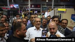 Masud Pezeshkian, la un miting electoral de la Tabriz, pe 26 iunie 2024.