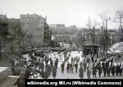 Похороны генерала Ватутина в Киеве. 17 апреля 1944 года