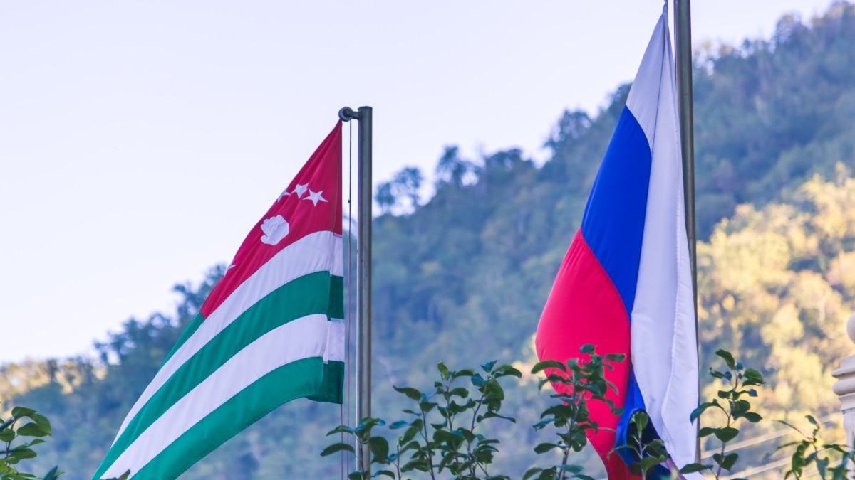 ოკუპირებულ აფხაზეთში აინტერესებთ – რატომ სჯის მოსკოვი აფხაზებს
