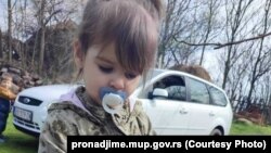Fotografija dvogodišnje Danke Ilić objavljena je na sajtu "Pronađi me" Ministarstva unutrašnjih poslova Srbije 26. marta 2024.