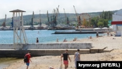 Пляж в Феодосии. Крым, 2024 год