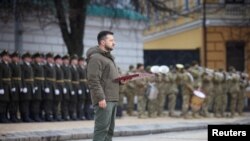 Ukrajinski predsjednik Volodimir Zelenski na ceremoniji posvećenoj prvoj godišnjici ruske invazije na Ukrajinu, u Kijevu, 24. februara 2023.