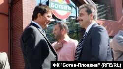 Ангел Палийски е директор на "Ботев" (Пловдив) по времето, когато собственик на отбора е банкерът Цветан Василев