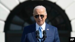 Președintele SUA, Joe Biden, susține un discurs în timpul vizitei prim-ministrului japonez, Fumio Kishida, pe peluza de sud a Casei Albe, Washington, 10 aprilie 2024.