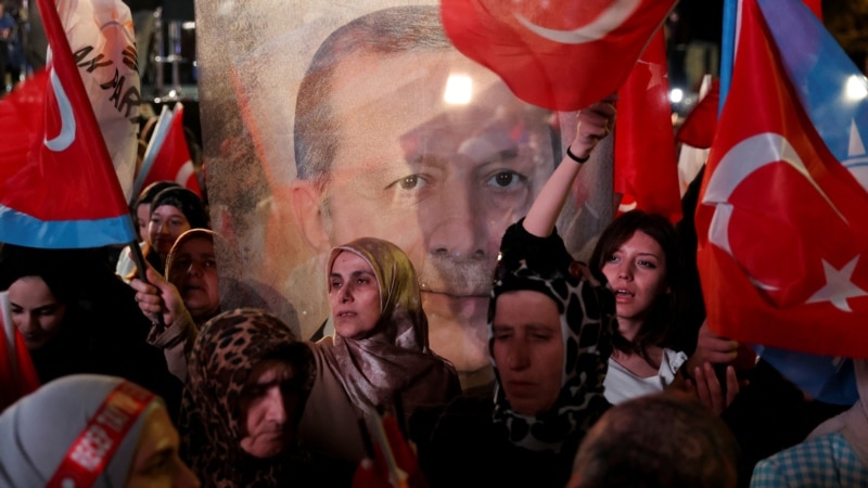 انتخابات ریاست‌جمهوری ترکیه با پیشتازی اردوغان به دور دوم کشیده شد