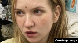 Darya Trepova, e akuzuar për rolin e saj të supozuar në vrasjen e një blogeri të njohur rus të luftës.
