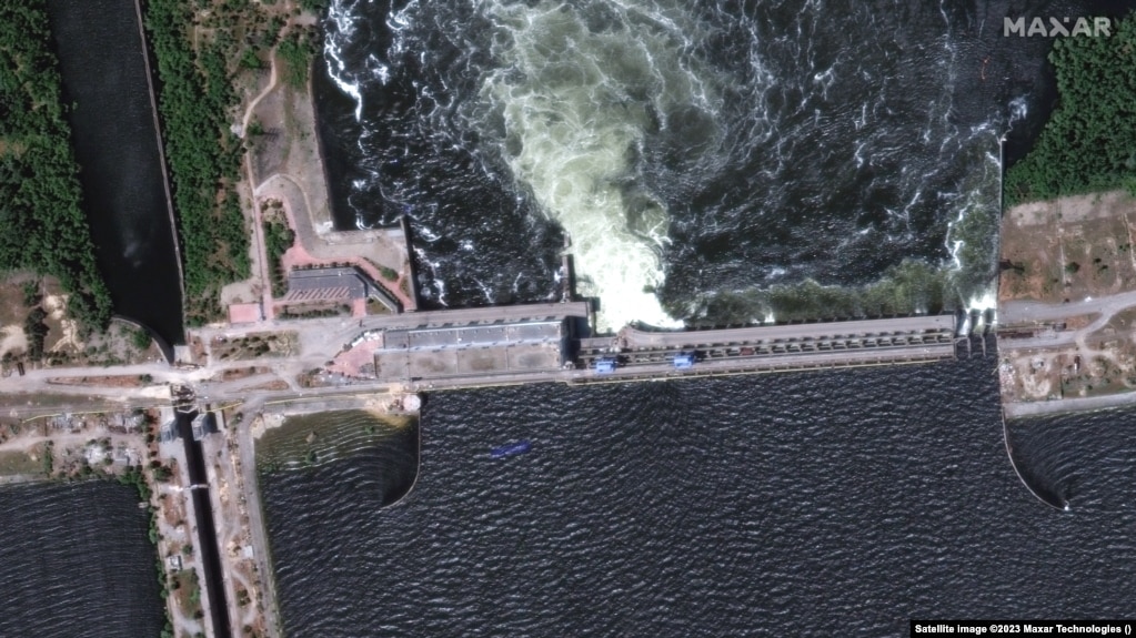 Vỡ đập Nova Kakhovka: Hình ảnh vệ tinh trước và sau khi phá hủy