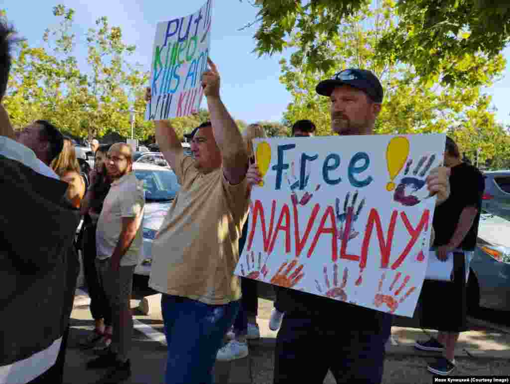Omsk native Ivan Kunitsky came out with a Free Navalny poster in Sacramento, California. Navalny is currently in punitive solitary confinement at a prison in the Vladimir region, east of Moscow. &nbsp;