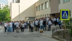 Voluntarii care vor supraveghea examenele în instituțiile de învățământ din Briceni, Cahul, Cantemir, Cimișlia, Drochia, Dubăsari, Rezina și Șoldănești.
