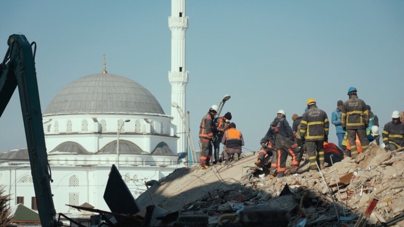 Најмалку 23 повредени во земјотрес во Турција

