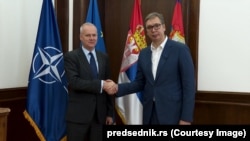 Boris Ruge, pomoćnik generalnog sekretara NATO za politička pitanja i bezbednosnu politiku i predsednik Srbije Aleksandar Vučić