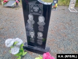 Памятник семье репрессированных в Смоленке