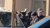 Camgoz je u podgoričko tužilaštvo 31. januara uveden u invalidskim kolicima, pokriven pancir ćebetom 