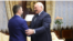 Дзяніс Пушылін і Аляксандар Лукашэнка. Менск, 18 красавіка