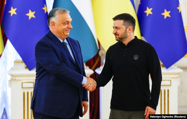 Рукопожатие без симпатии? Отношения Венгрии и Украины, как и их лидеров, премьер-министра Орбана и президента Зеленского, остаются напряженными