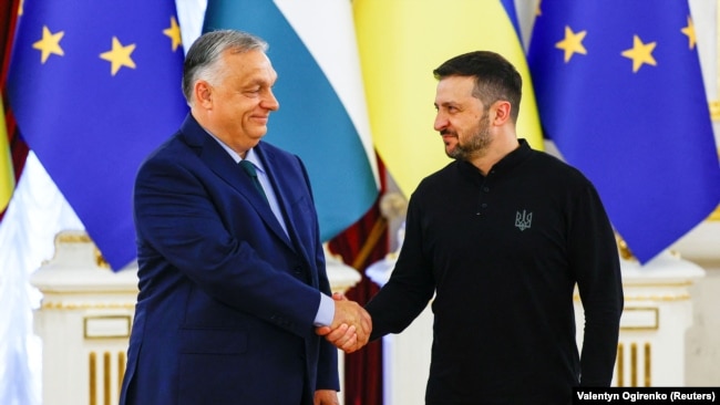 Президент України Володимир Зеленський (праворуч) і прем'єр-міністр Угорщини Віктор Орбан. Київ, 2 липня 2024 року
