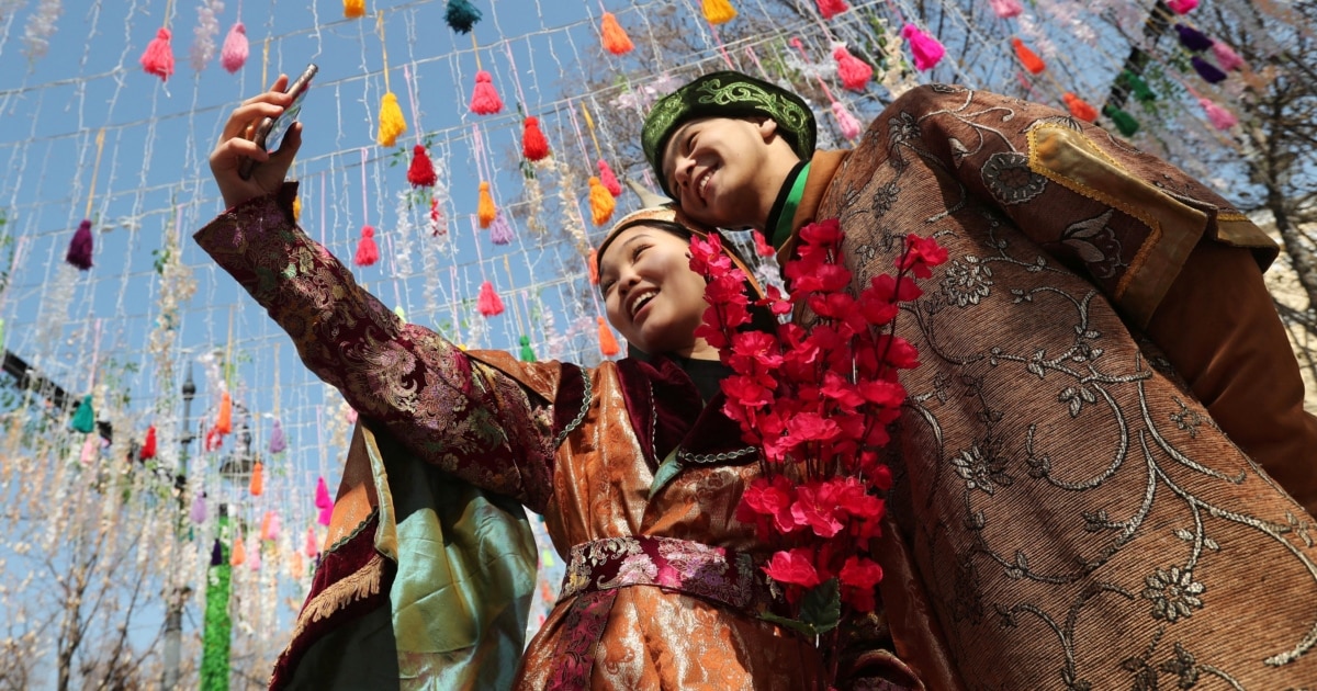 Порно в леггинс әдемі жопы Толық метражды порно аниме