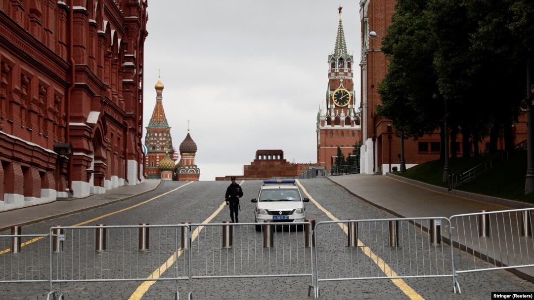 Sâmbătă, polițiștii au blocat Piața Roșie din Moscova. 