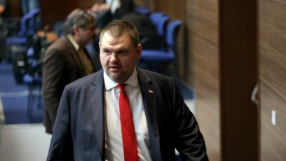 Съпредседателят на ДПС Делян Пеевски предлага създаването на временна парламентарна