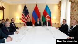 Дэлегацыі Армэніі і Азэрбайджану пры пасярэдніцтве ЗША ў Мюнхэне, 18 лютага 2023