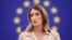 Roberta Metsola, eurodeputată conservatoare aleasă din Malta, a dovedit colegilor din întregul spectru politic că poate conduce instituția „nepartinic”. 