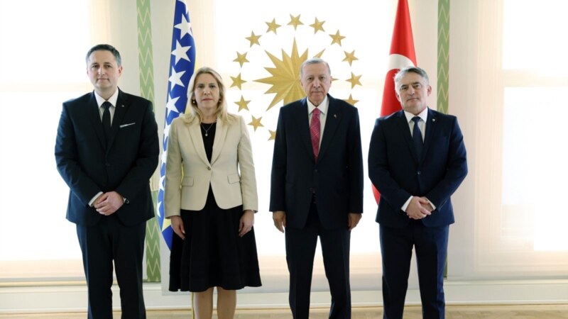 Sastanak Predsjedništva BiH sa Erdoganom u Istanbulu iza zatvorenih vrata