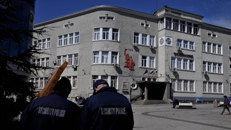 Schools Evacuated In Bulgaria Because Of Bomb Threats