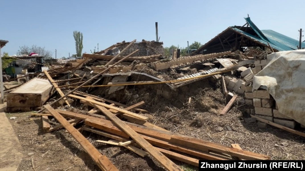 Арманның түсіндірмесі: бұрынғы жігіт басқа әйелмен жыныстық қатынасқа түседі