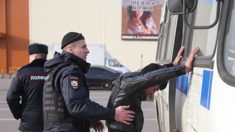 Мигрантов будут выдворять из РФ по решению полиции в течение 48 часов