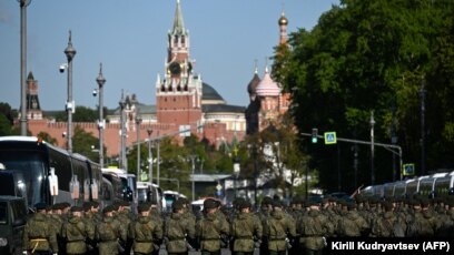 Кремль, Украина И 9 Мая