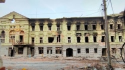 Центр сучасного мистецтва «Готель Континенталь» у центрі Маріуполя 
