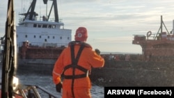 Imagine de la operațiunea de salvare derulată de ARSVOM.