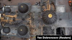 Az orosz rakétatűzben megrongálódott Urunk Színeváltozása-székesegyház Odesszában 2023. július 23-án