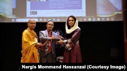 نرگس مومند حسن‌زی خبرنگار رادیو آزادی و فعال مدنی افغان