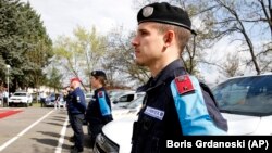 Pripadnici Fronteksa tokom zvaničnog pokretanja zajedničke operacije u Severnoj Makedoniji, 20. april 2023. 