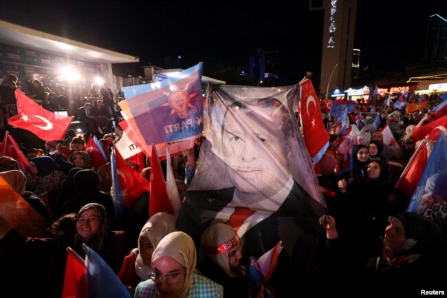 Сторонники Эрдогана в Анкаре. 14 мая 2023 года