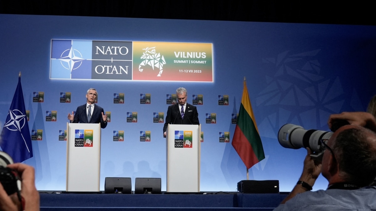 Зеленський візьме участь в засіданні Ради Україна-НАТО