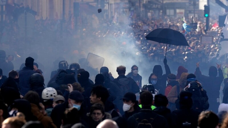 Na protestima u Francuskoj oko 380.000 ljudi 