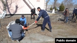 Spring cleaning in Derzhavinsk/Kenesary.