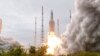 Изстрелването на ракетата Ariane от космодрума Куру, Френска Гвияна.