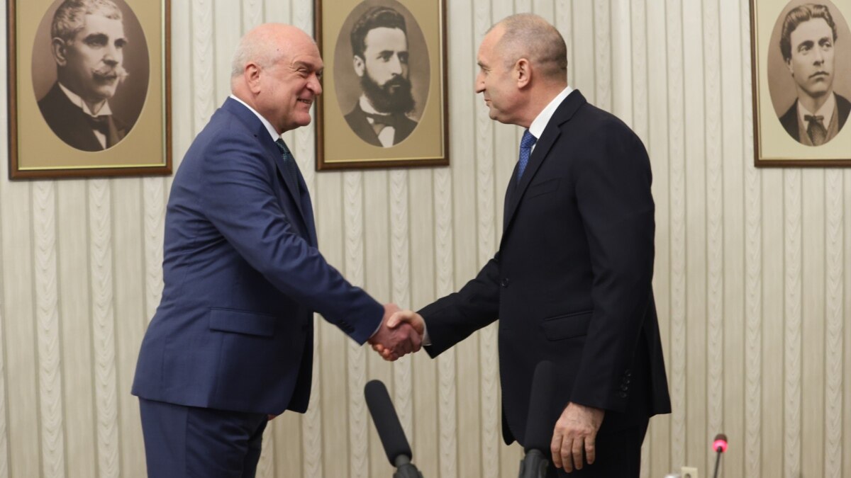 Снимка: Главчев официално стана и външен министър. Георги Тахов поема земеделието
