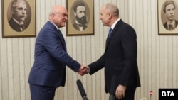 Служебният премиер Димитър Главчев и президентът Румен Радев