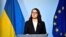 «Сьогодні на зустрічі передала керівнику місії МВФ Гевіну Грею лист із запитом про нову програму співпраці, яка повинна підтримати Україну протягом наступних декількох років», – заявила очільниця уряду