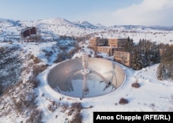 The Orgov Radio-Optical Telescope, pictured here on February 13. The control room is visible immediately to the right of the dish.