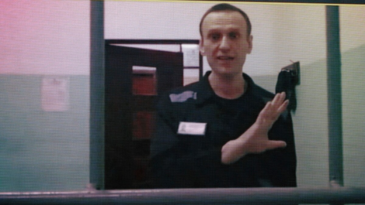 Политически затворници в Русия, сред които Алексей Навални и Владимир